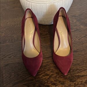 Sam Edelman Burgundy Suede Pumps, 5.5. Worn twice! Great condition